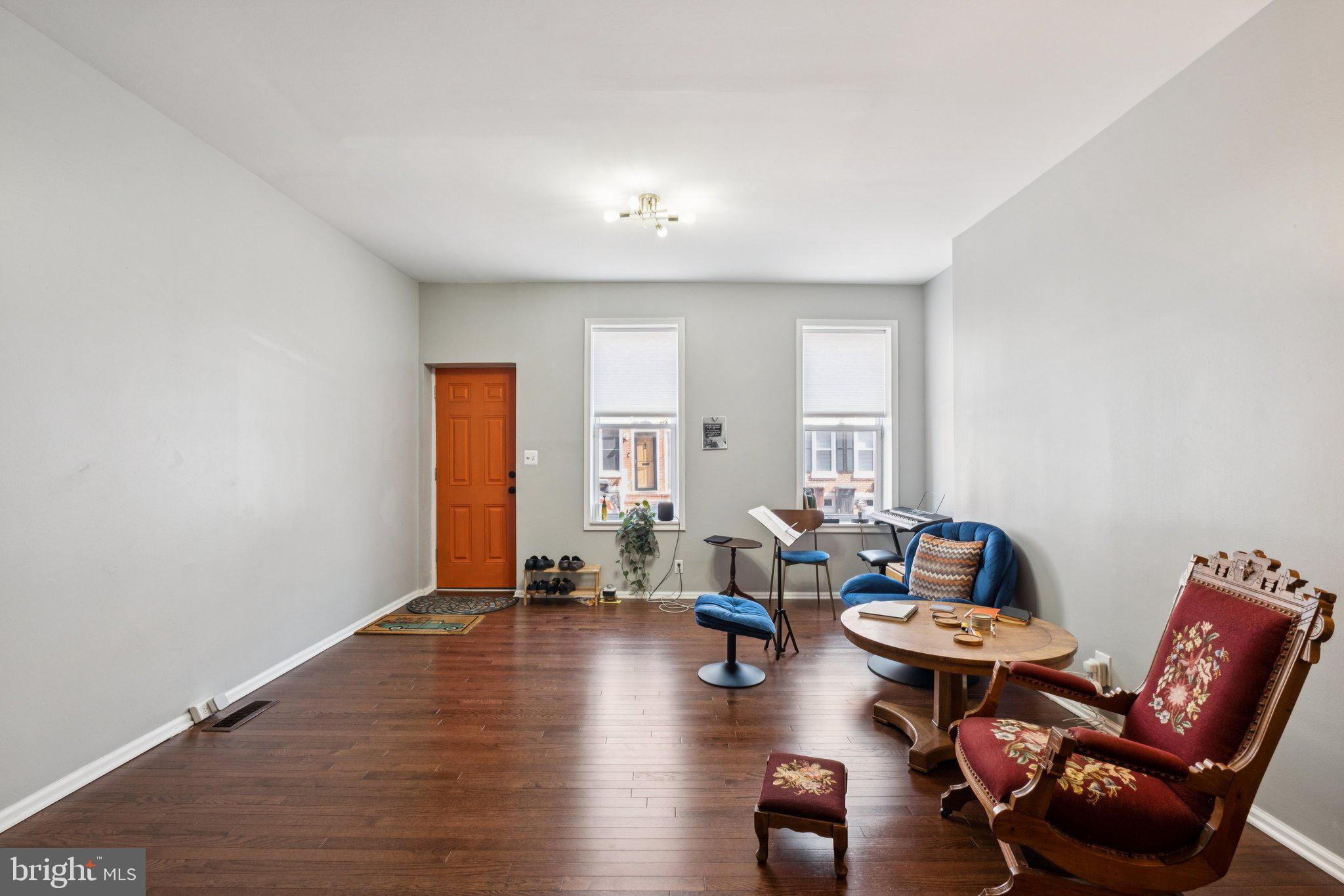 837 N MADISON STREET