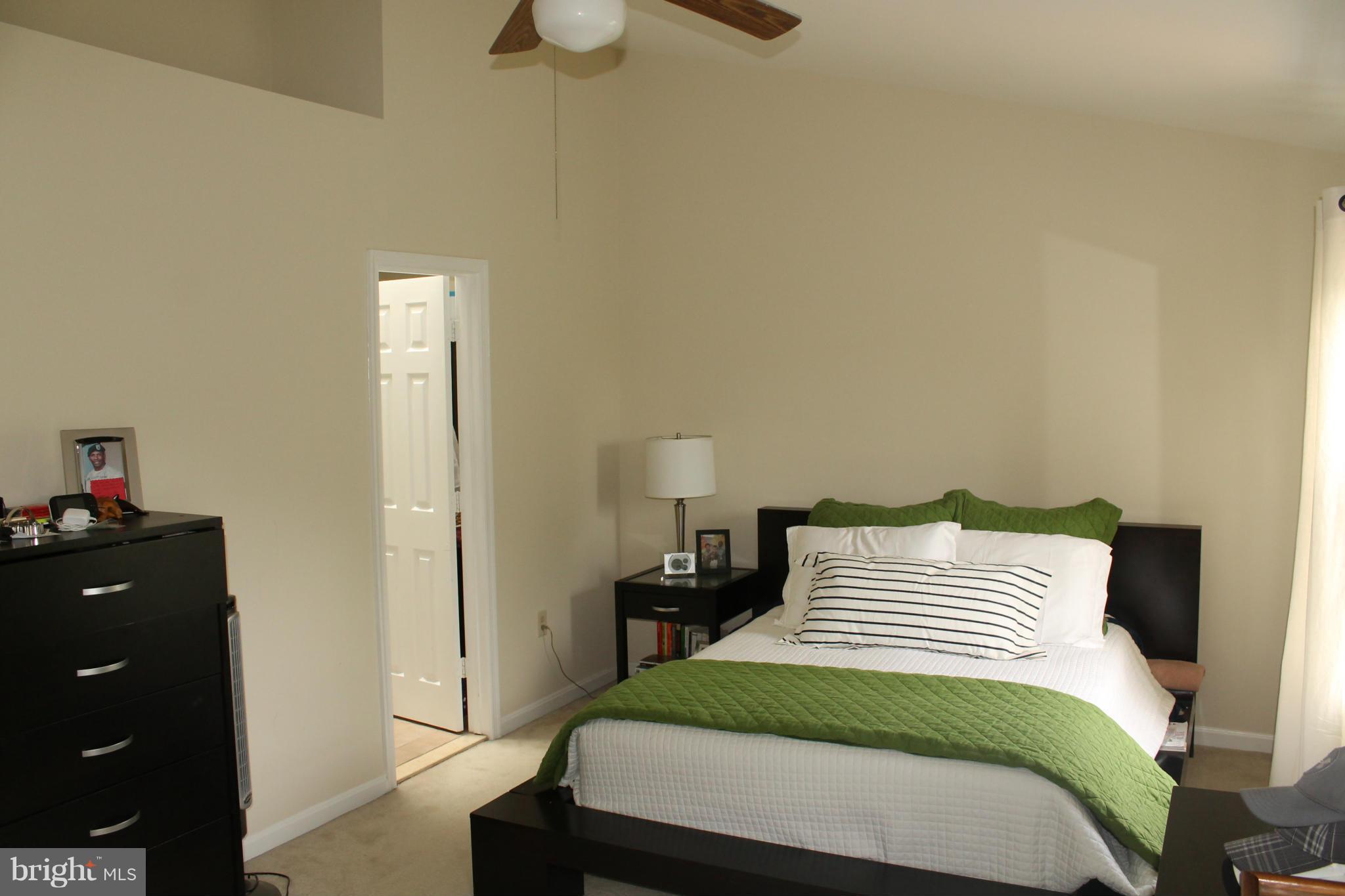 KINGSTOWNE - Residential Lease