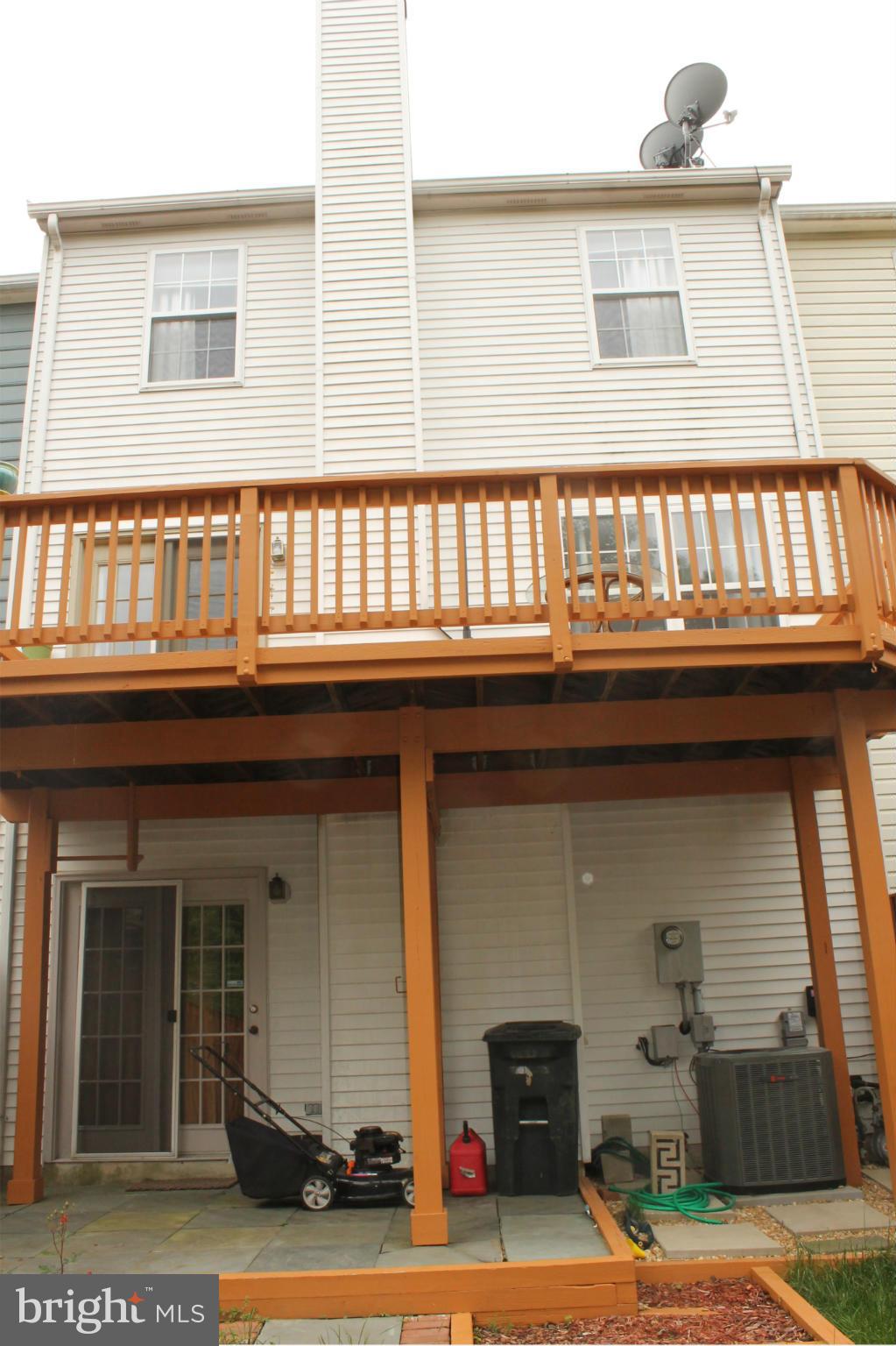 KINGSTOWNE - Residential Lease