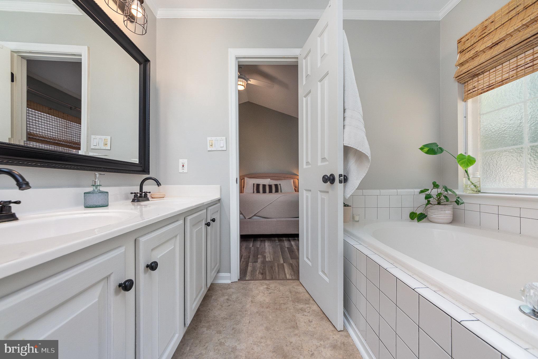 RUFFIN'S POND - Residential