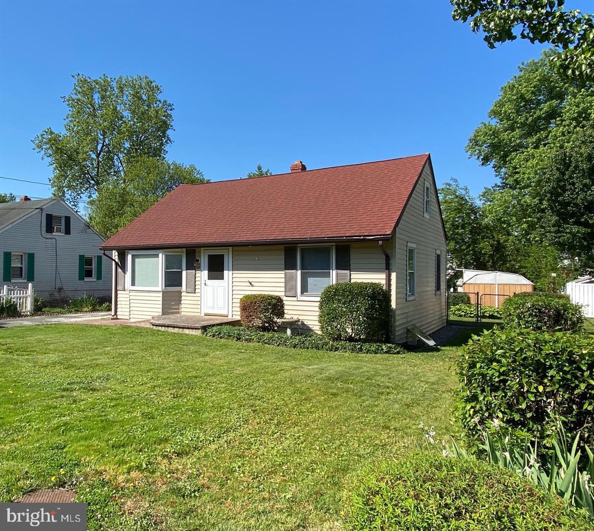 ENGLESIDE - Residential Lease