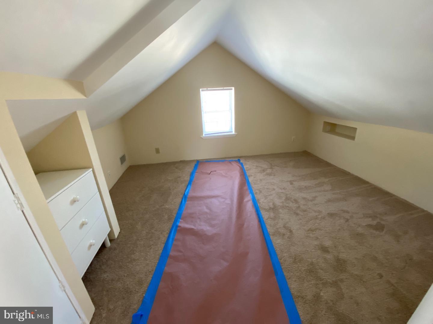 ENGLESIDE - Residential Lease