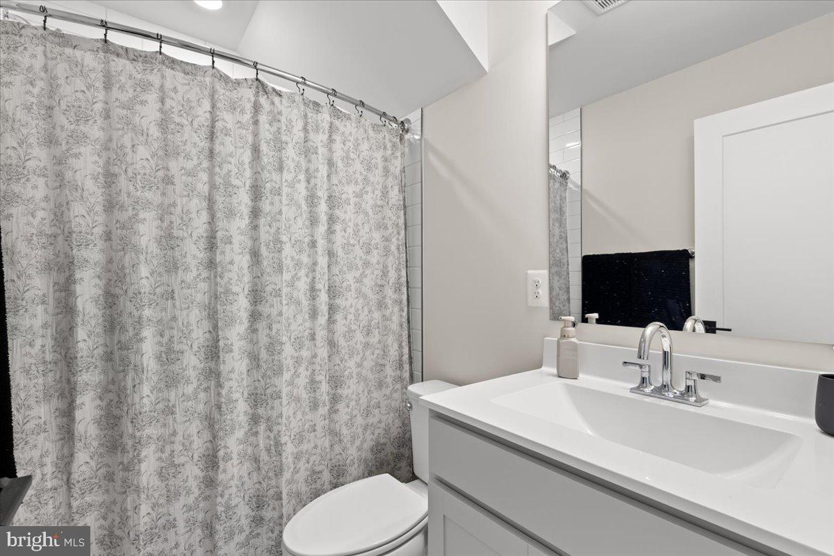 DOWNTOWN BRAMBLETON - Residential