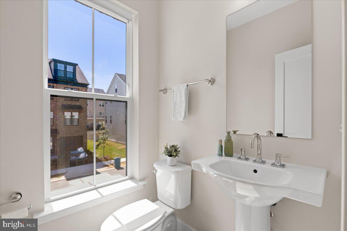 DOWNTOWN BRAMBLETON - Residential