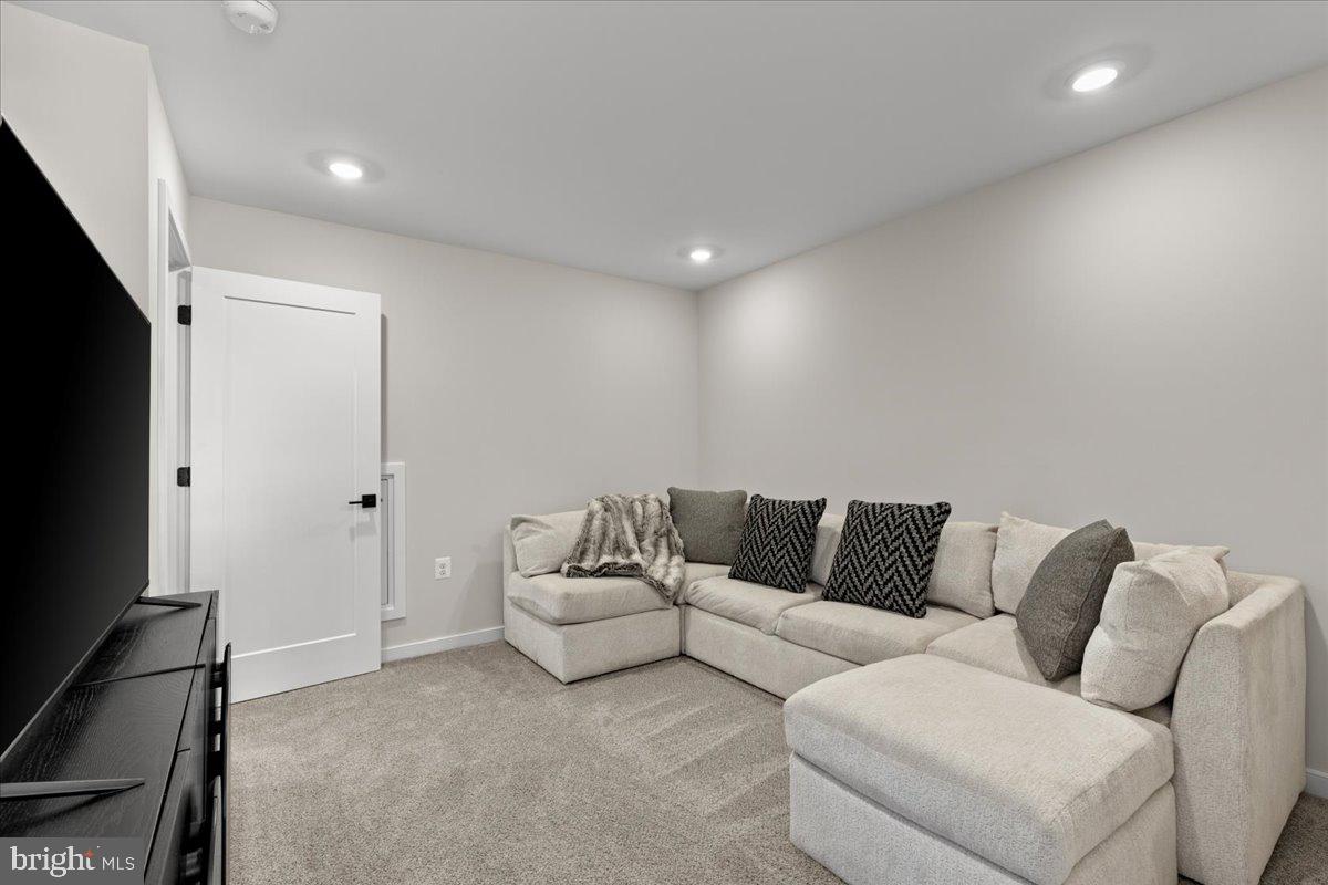 DOWNTOWN BRAMBLETON - Residential