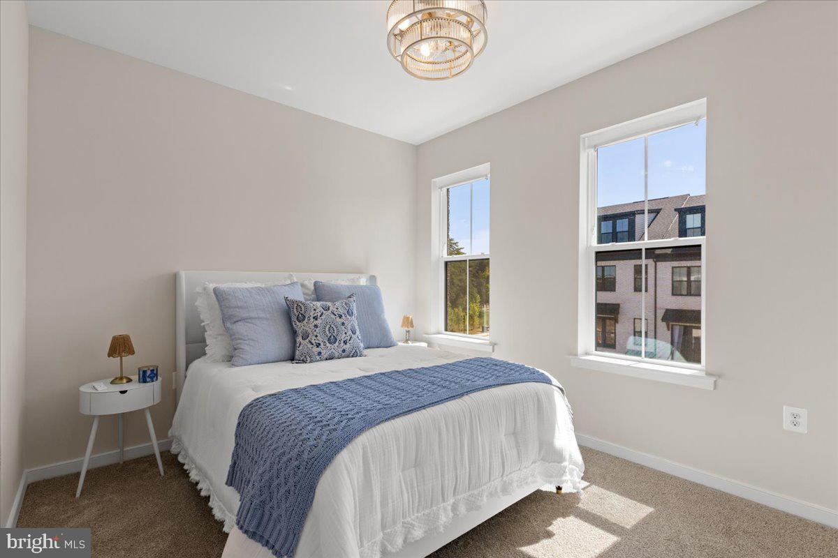 DOWNTOWN BRAMBLETON - Residential