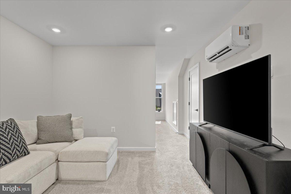 DOWNTOWN BRAMBLETON - Residential