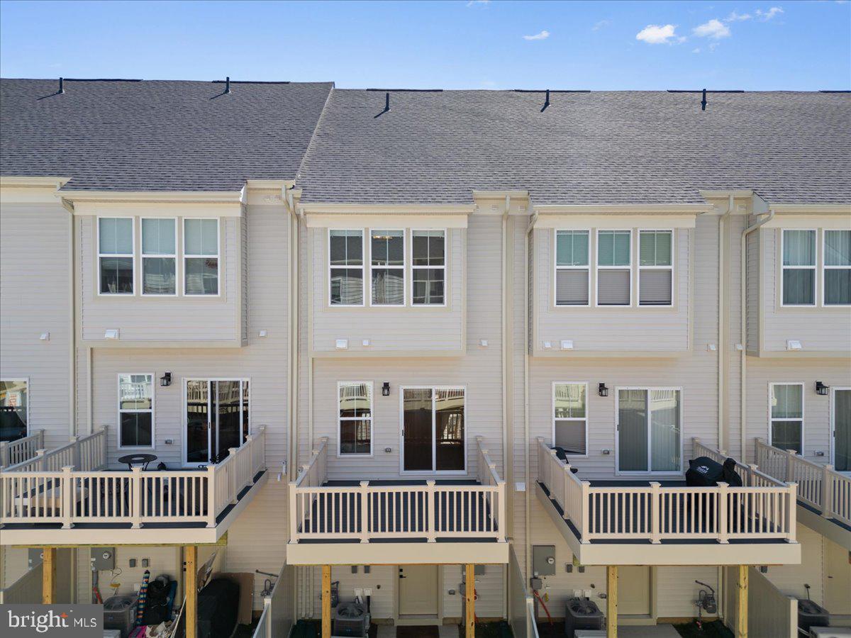 DOWNTOWN BRAMBLETON - Residential