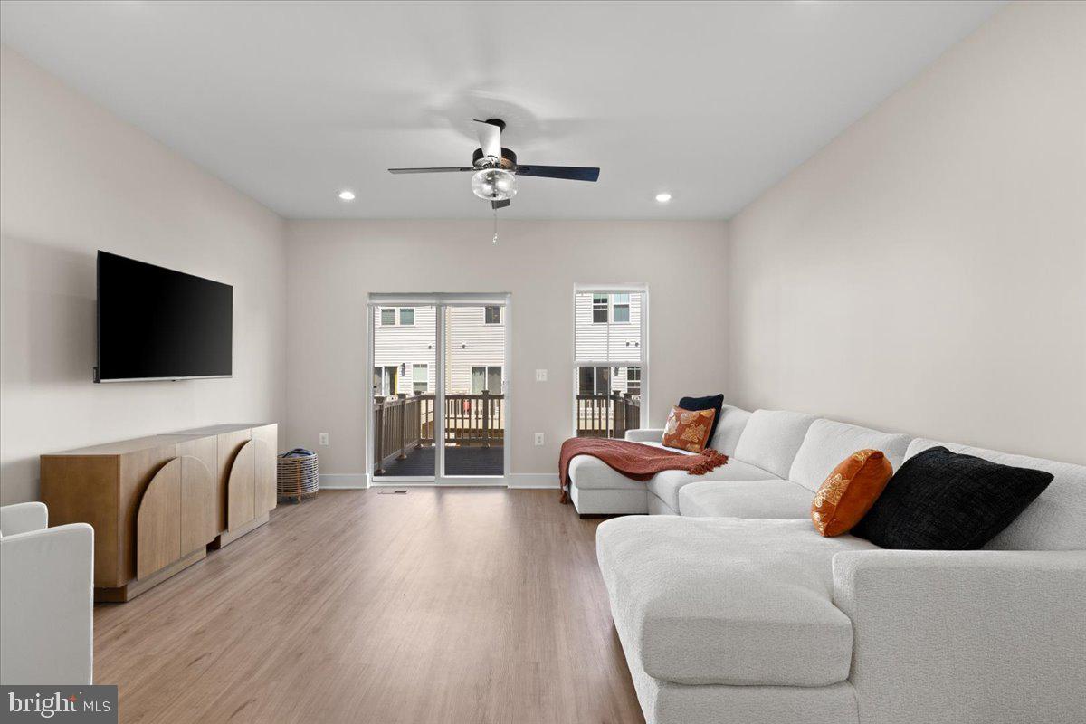 DOWNTOWN BRAMBLETON - Residential