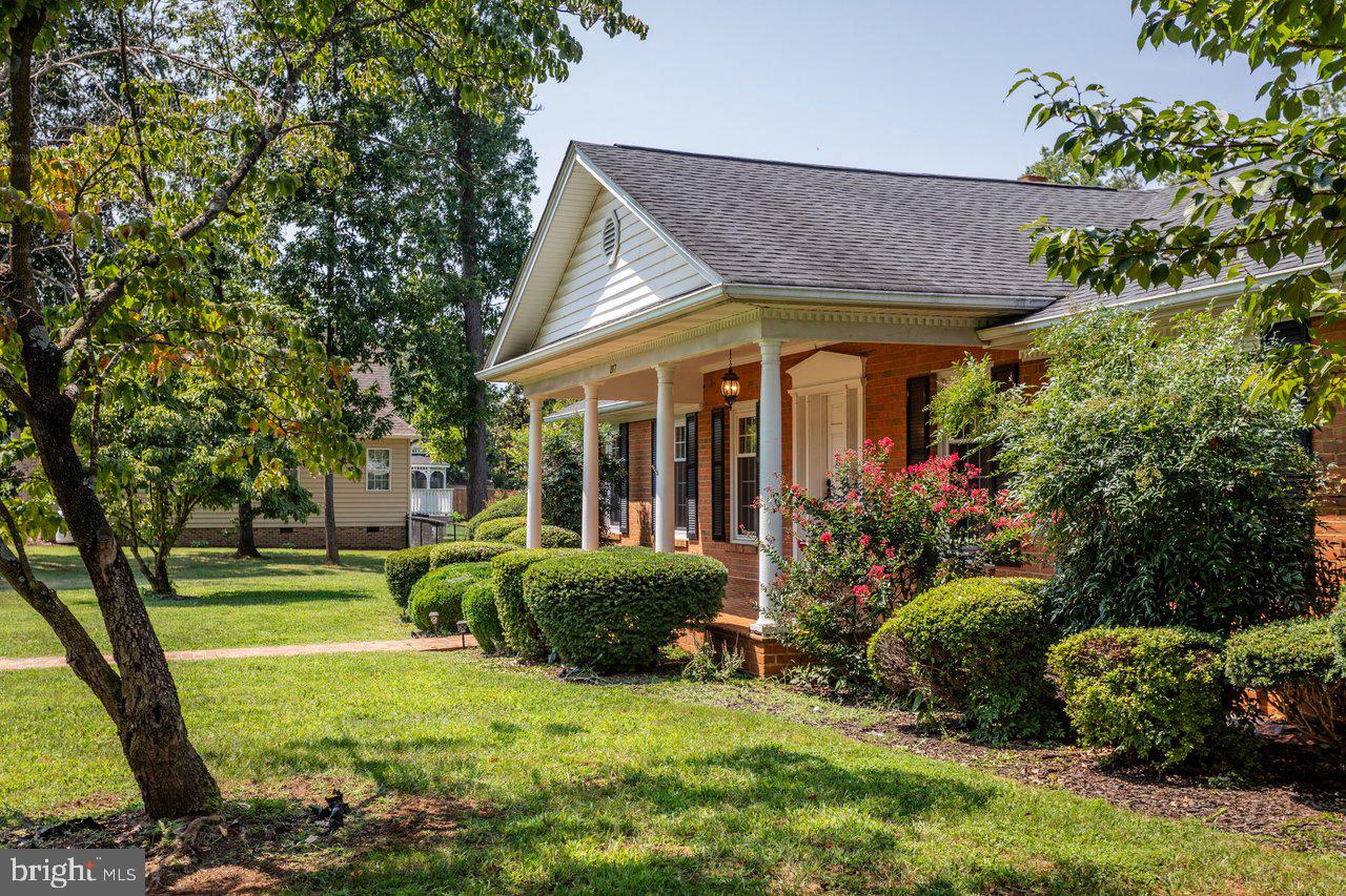 207 CIRCLE VIEW ROAD
