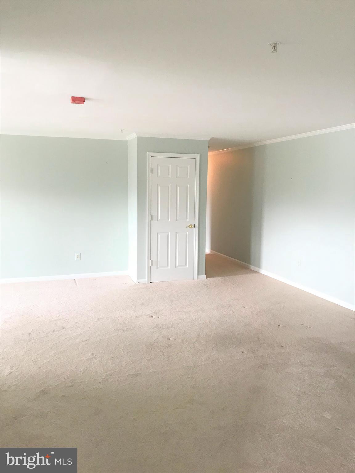 CROMWELL FOUNTAIN - Residential Lease