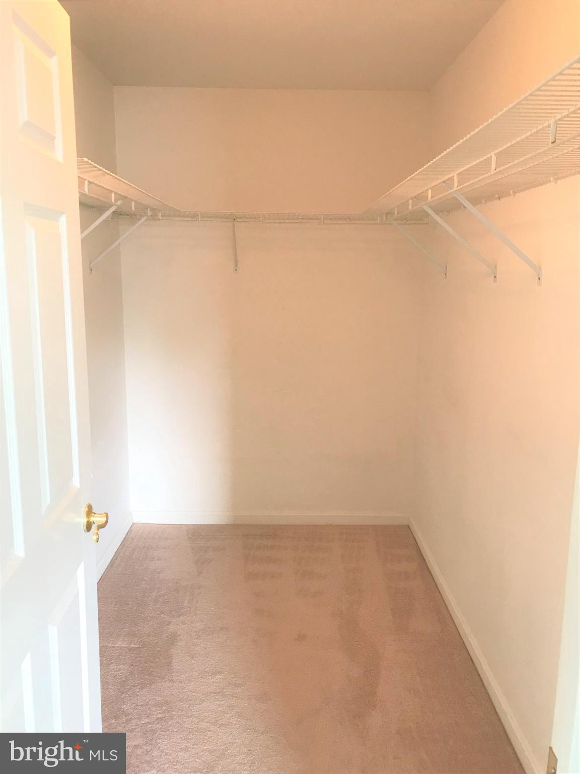 CROMWELL FOUNTAIN - Residential Lease