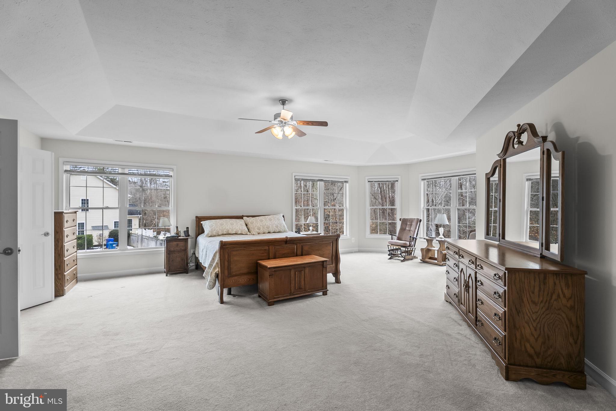 LAKE JAMESON - Residential