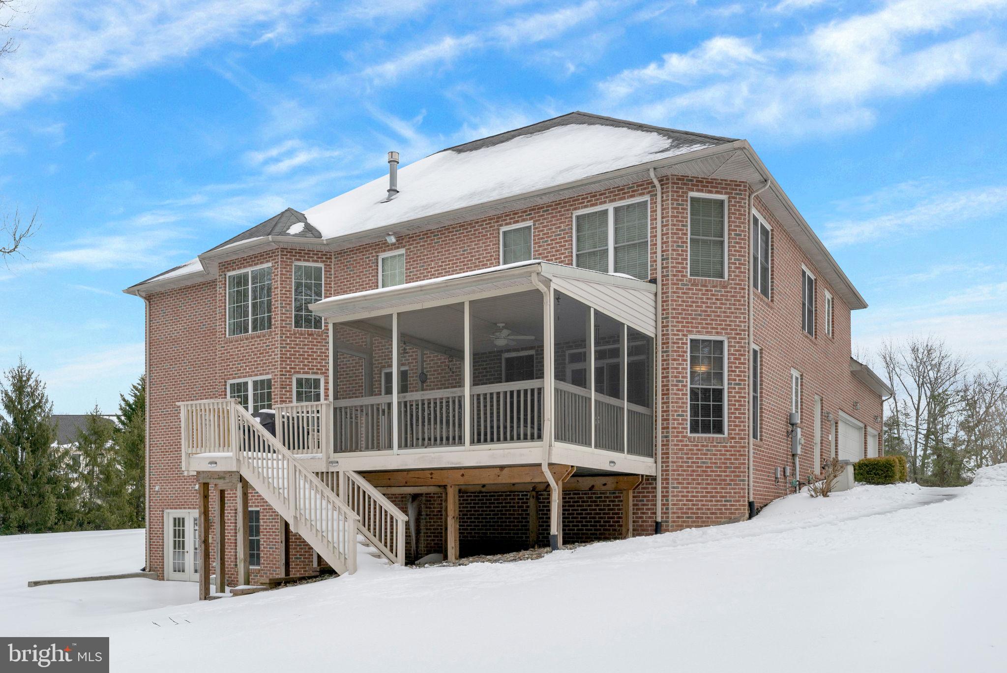 LAKE JAMESON - Residential