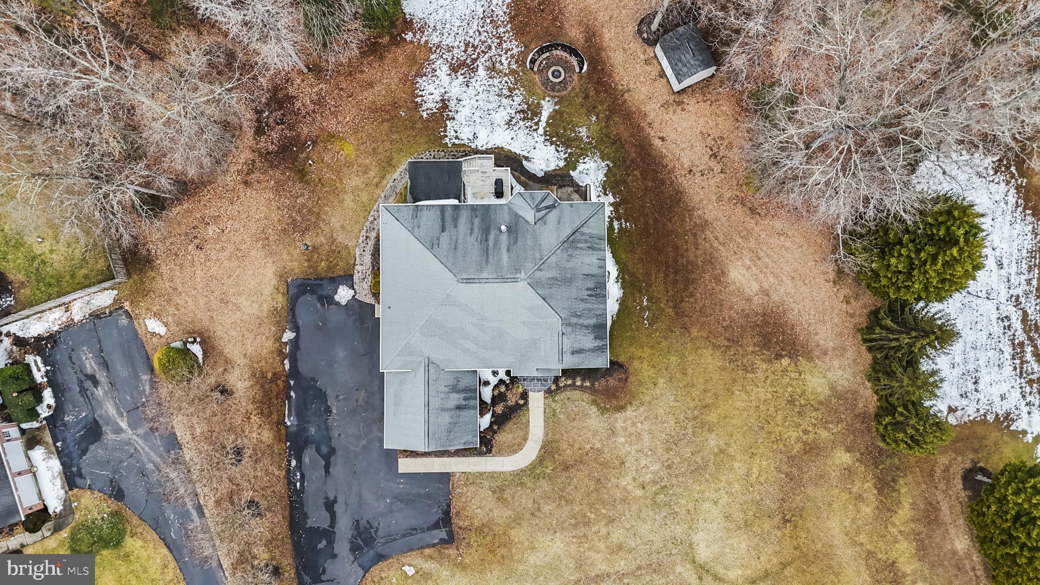 LAKE JAMESON - Residential