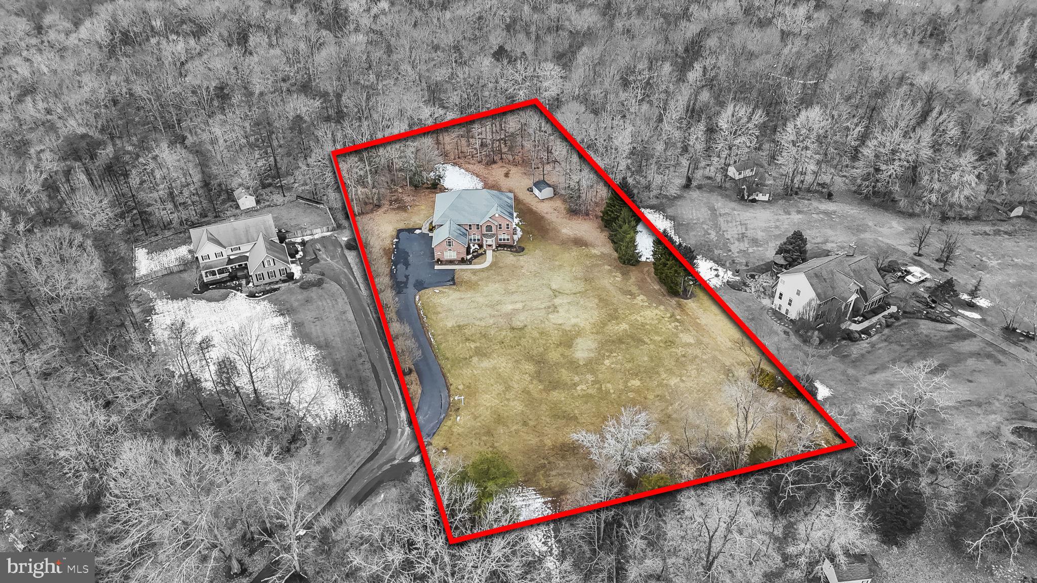 LAKE JAMESON - Residential