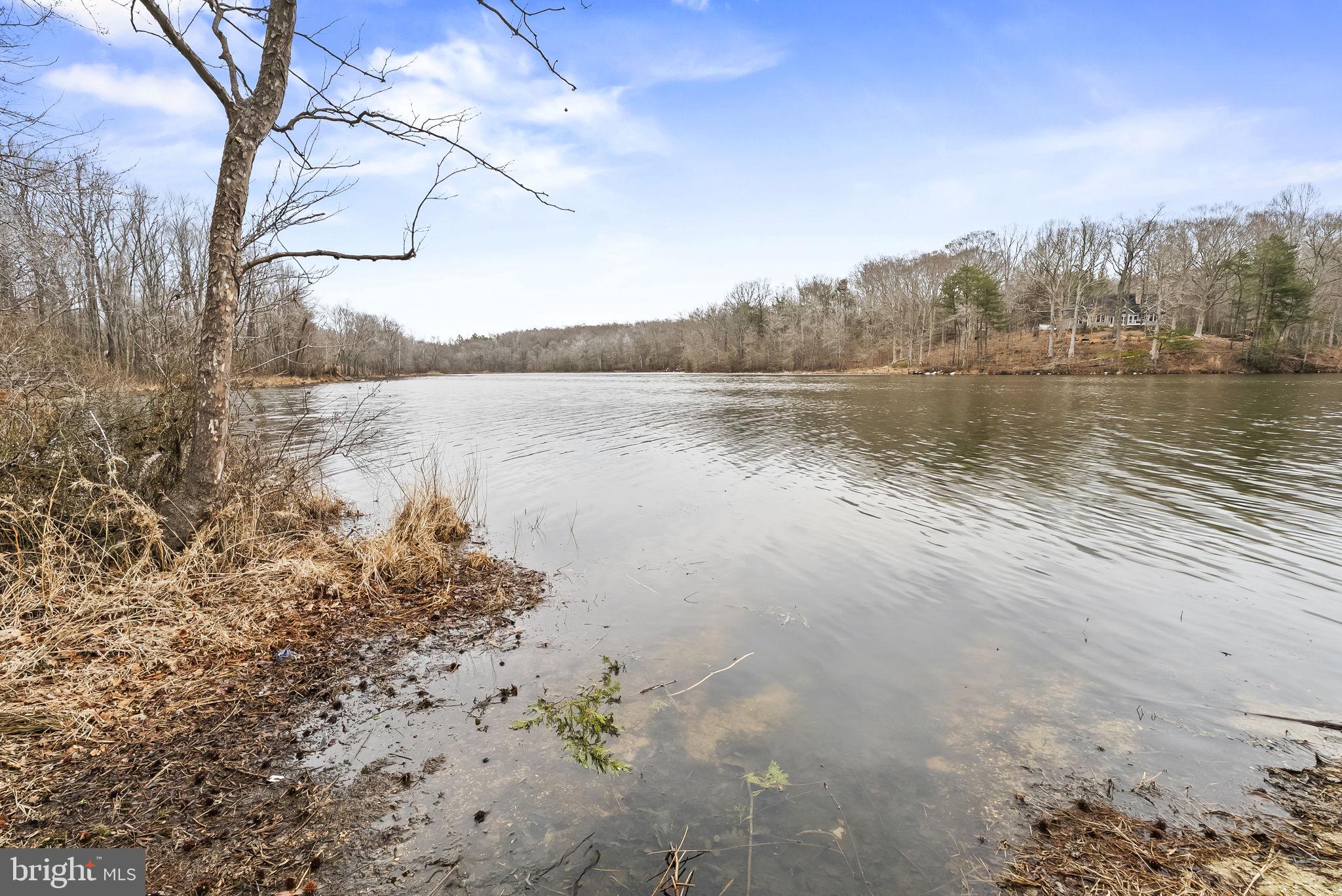 LAKE JAMESON - Residential