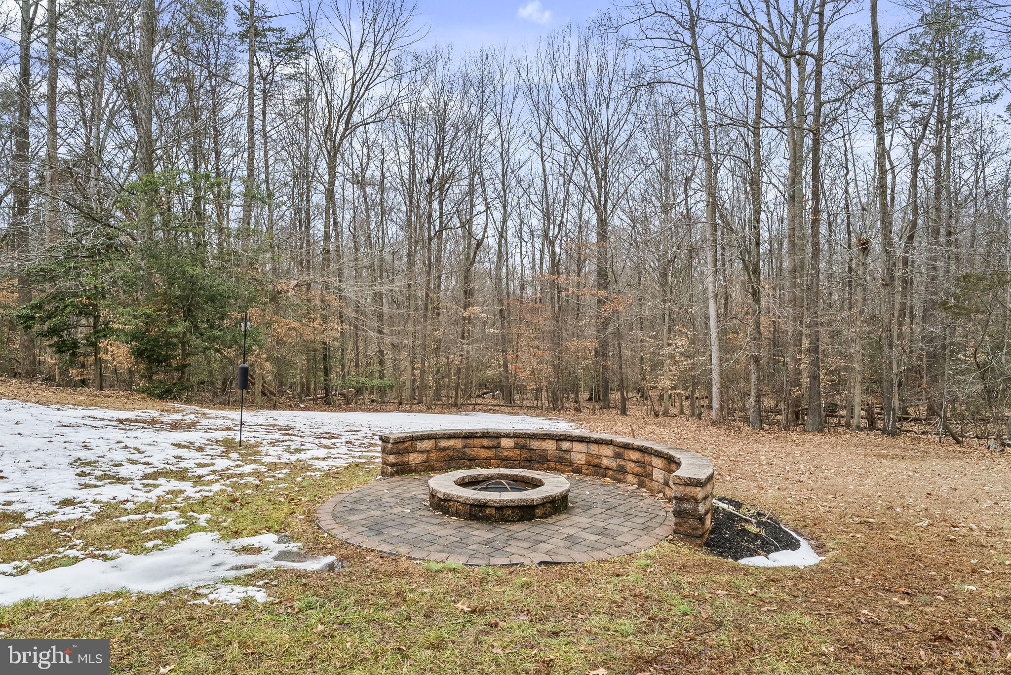 LAKE JAMESON - Residential