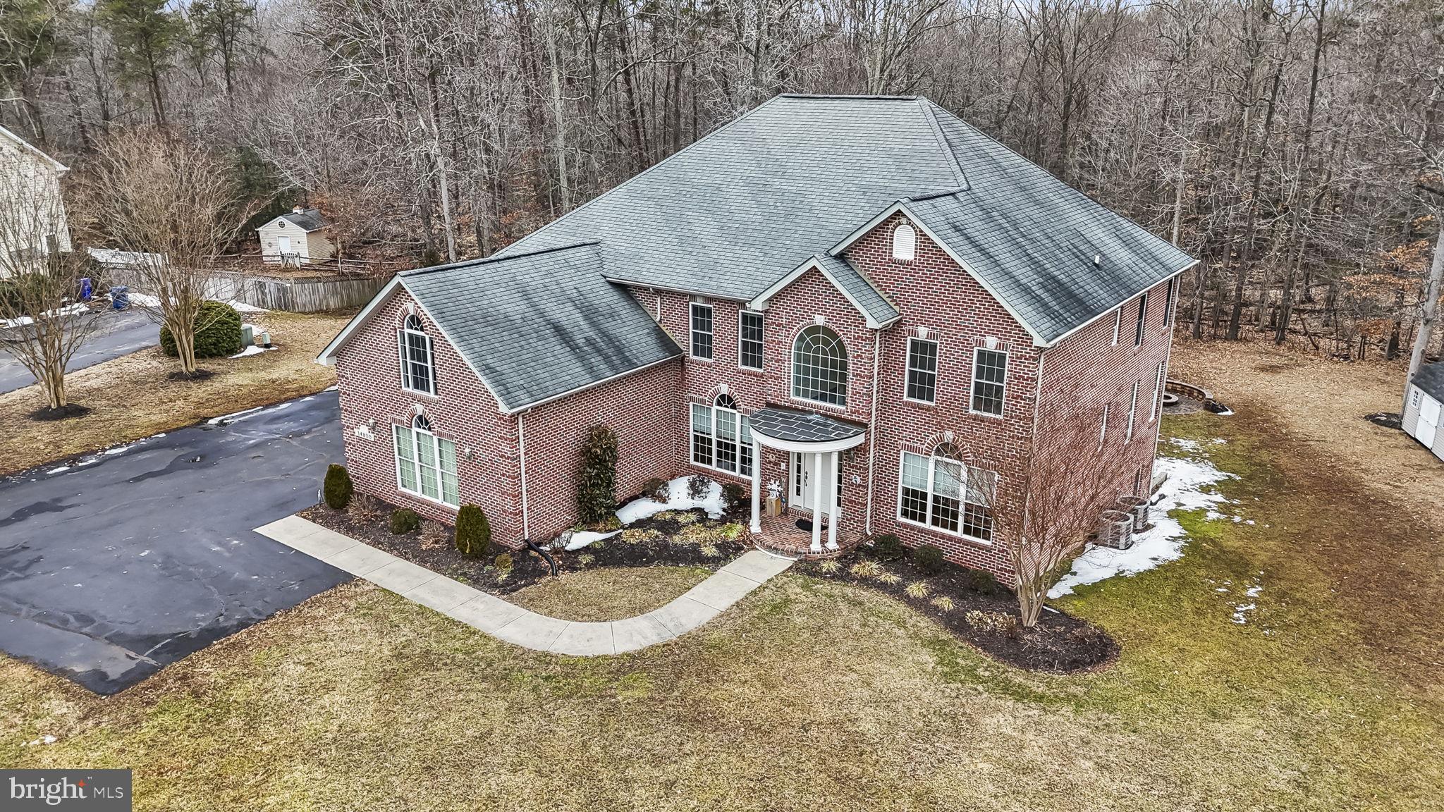 LAKE JAMESON - Residential