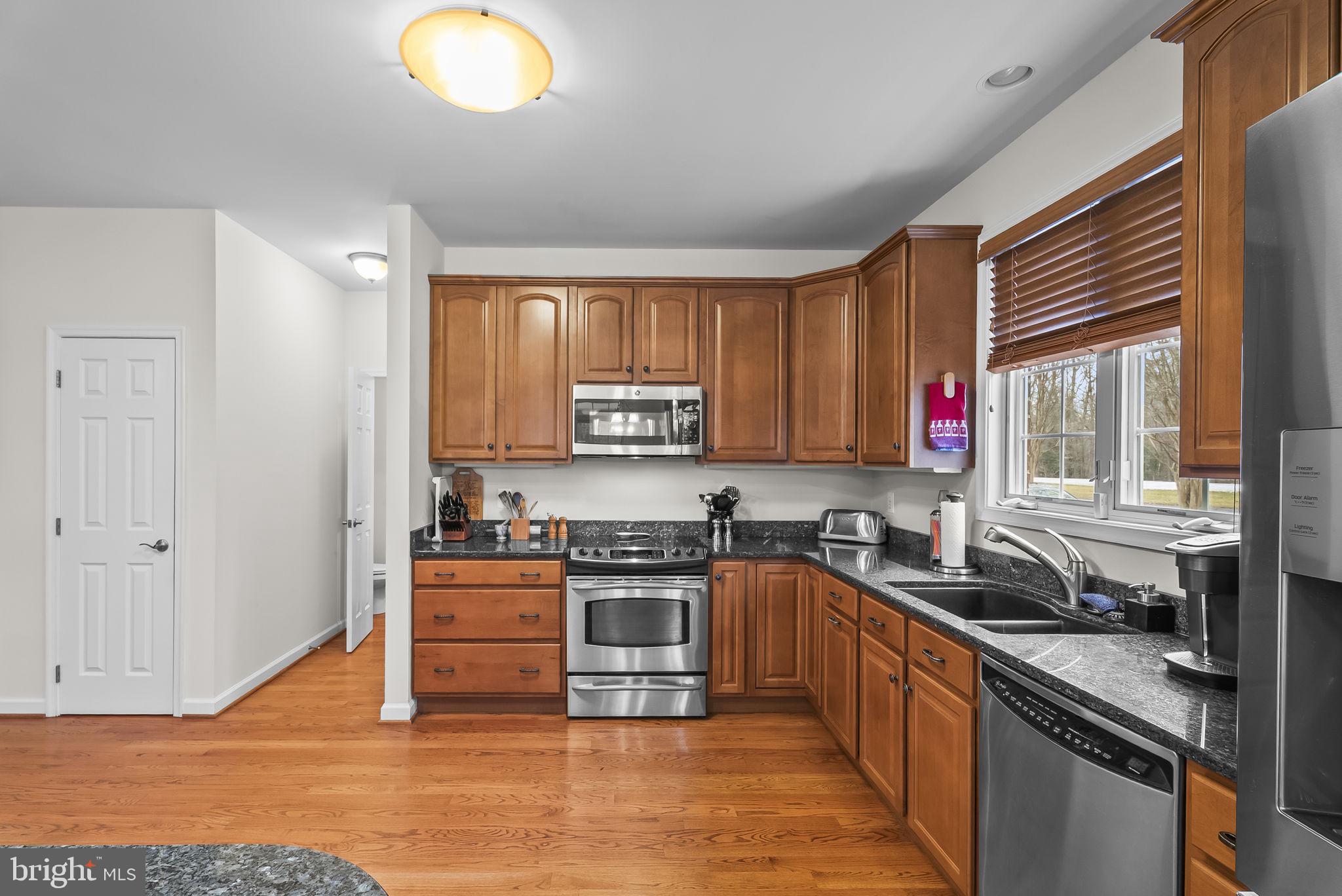 LAKE JAMESON - Residential