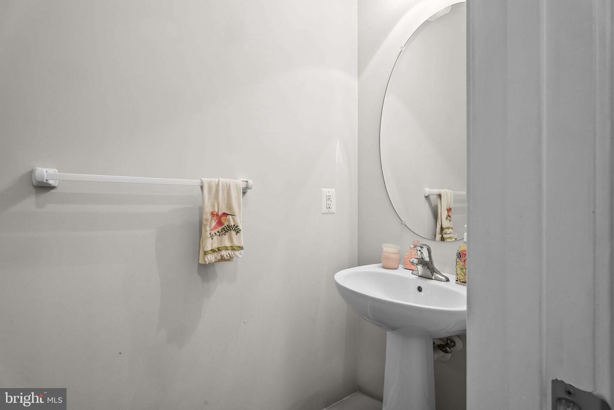 LAKE JAMESON - Residential