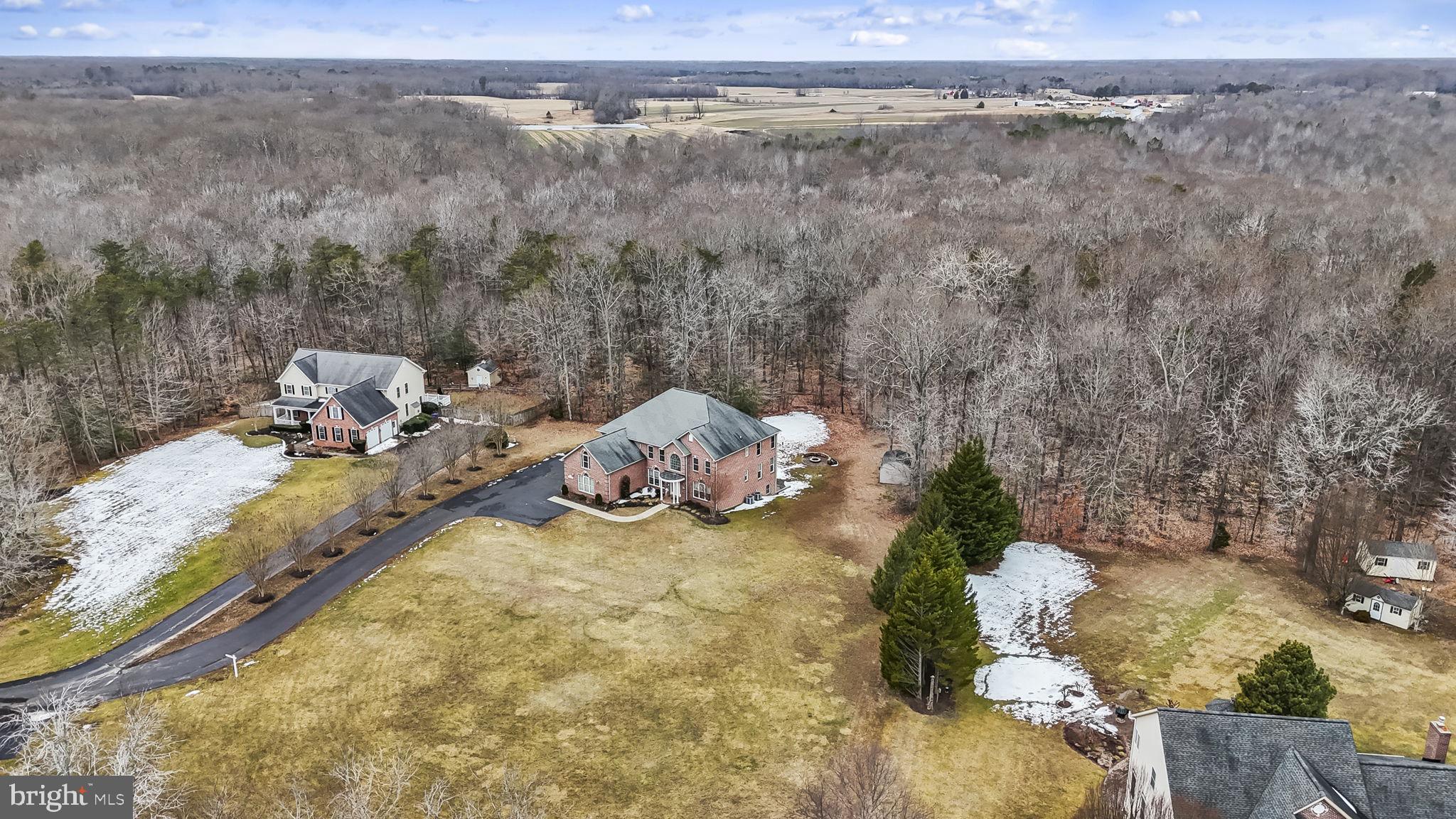 LAKE JAMESON - Residential