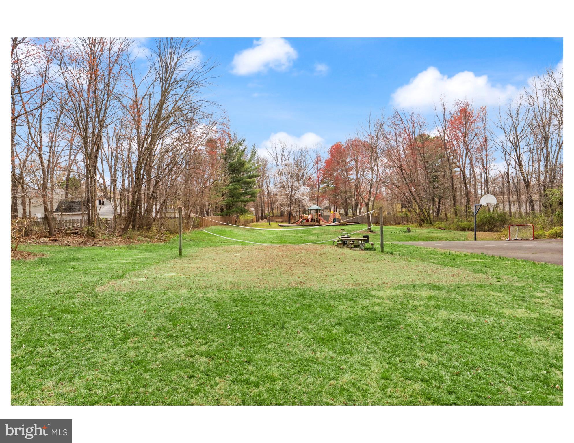 STRATTON WOODS - Residential