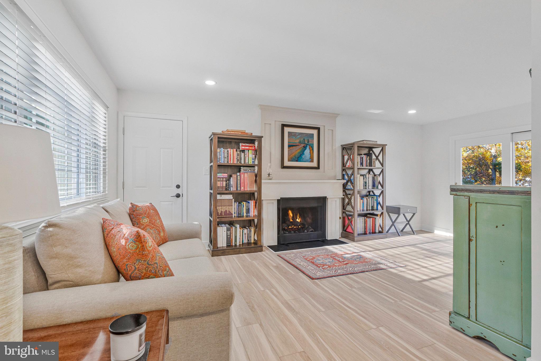 STRATTON WOODS - Residential