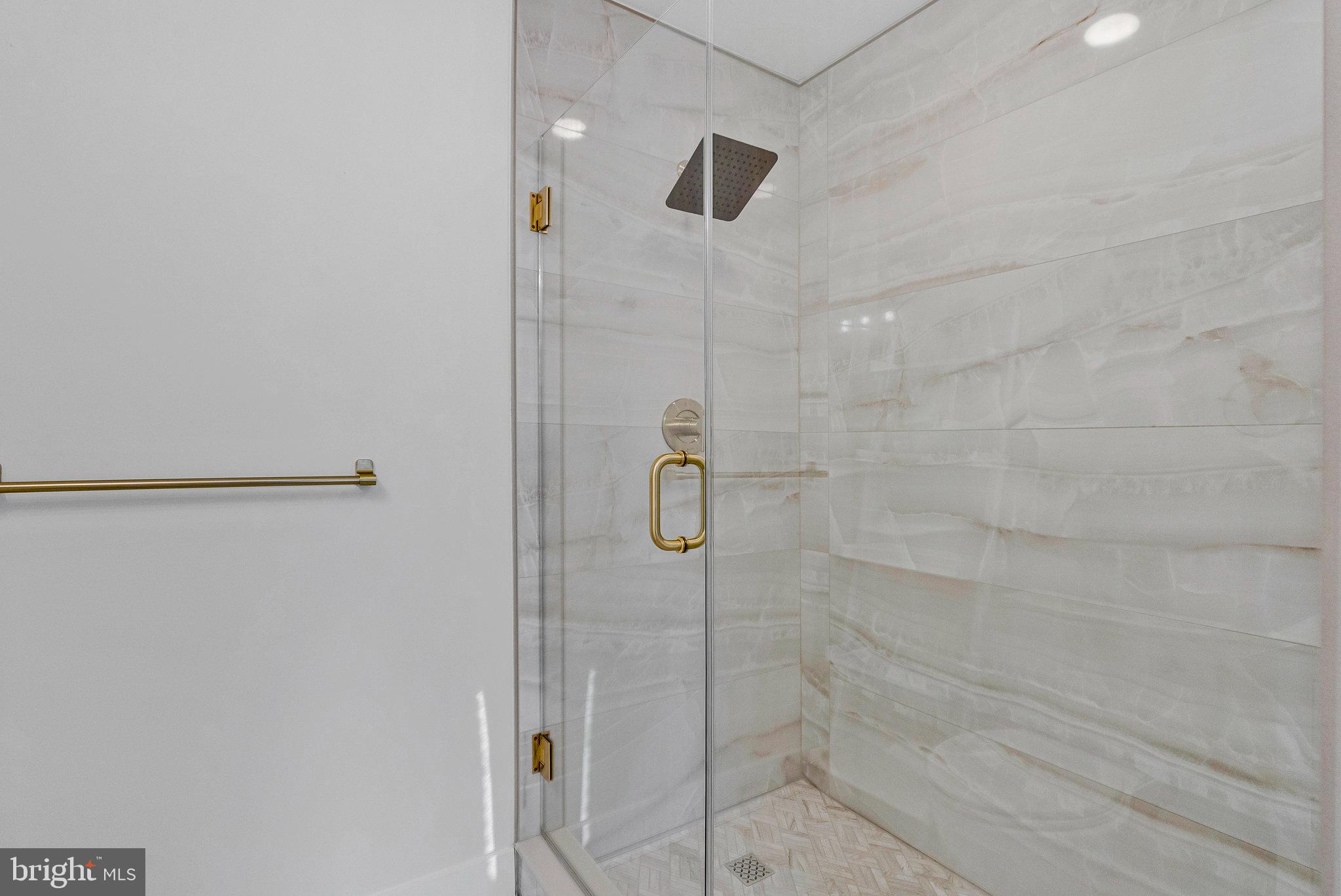 STRATTON WOODS - Residential