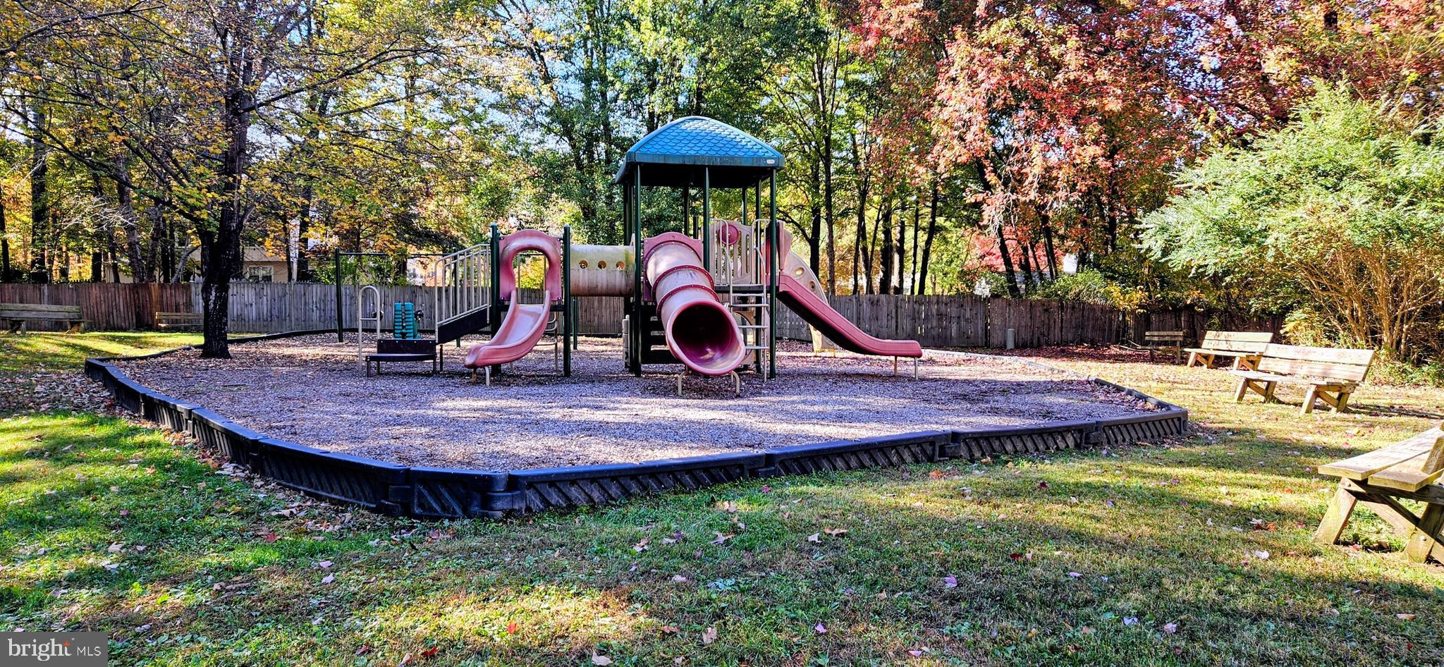 STRATTON WOODS - Residential