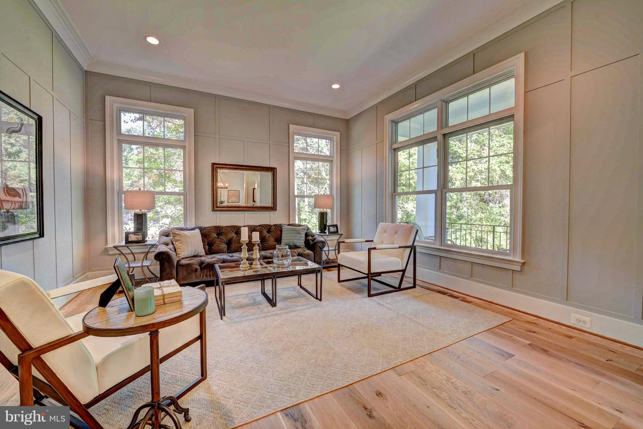 MC HENRY HEIGHTS - Residential