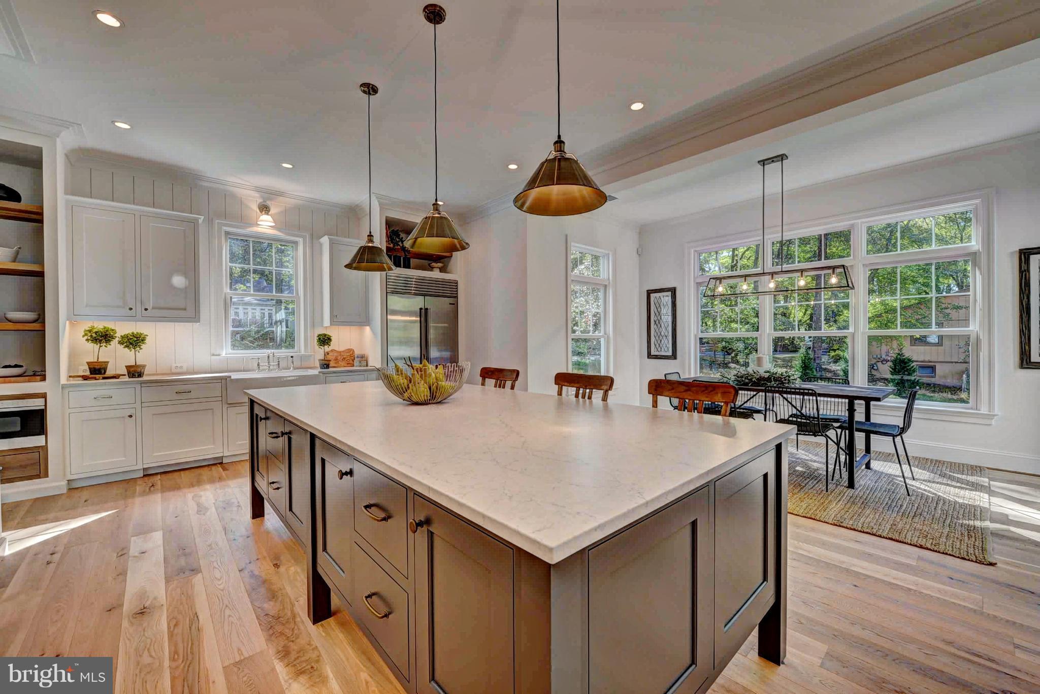 MC HENRY HEIGHTS - Residential