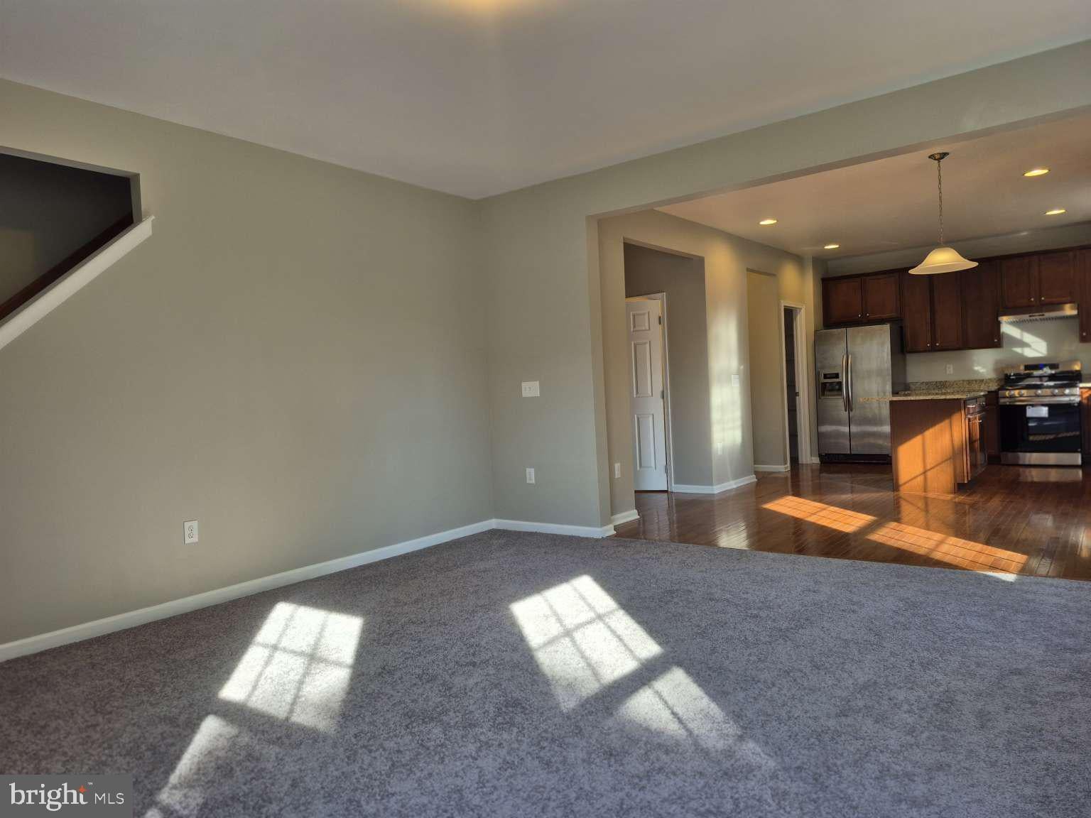 8 LOCUST LANE
