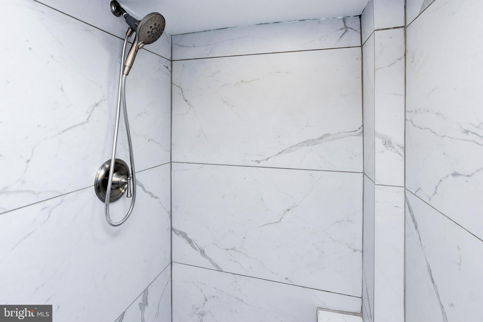 DARCEY ESTATES - Residential Lease