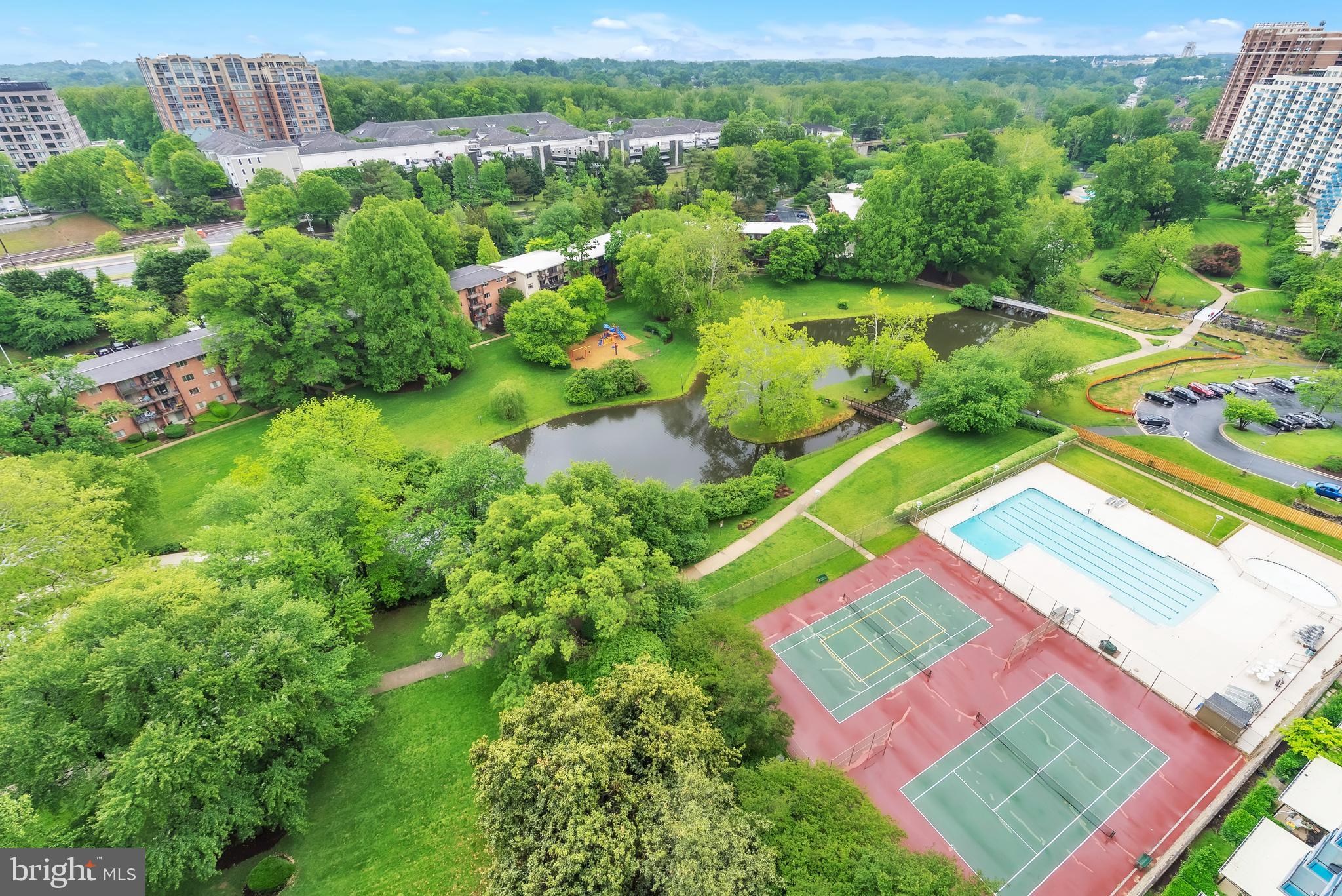 GROSVENOR PARK - Residential