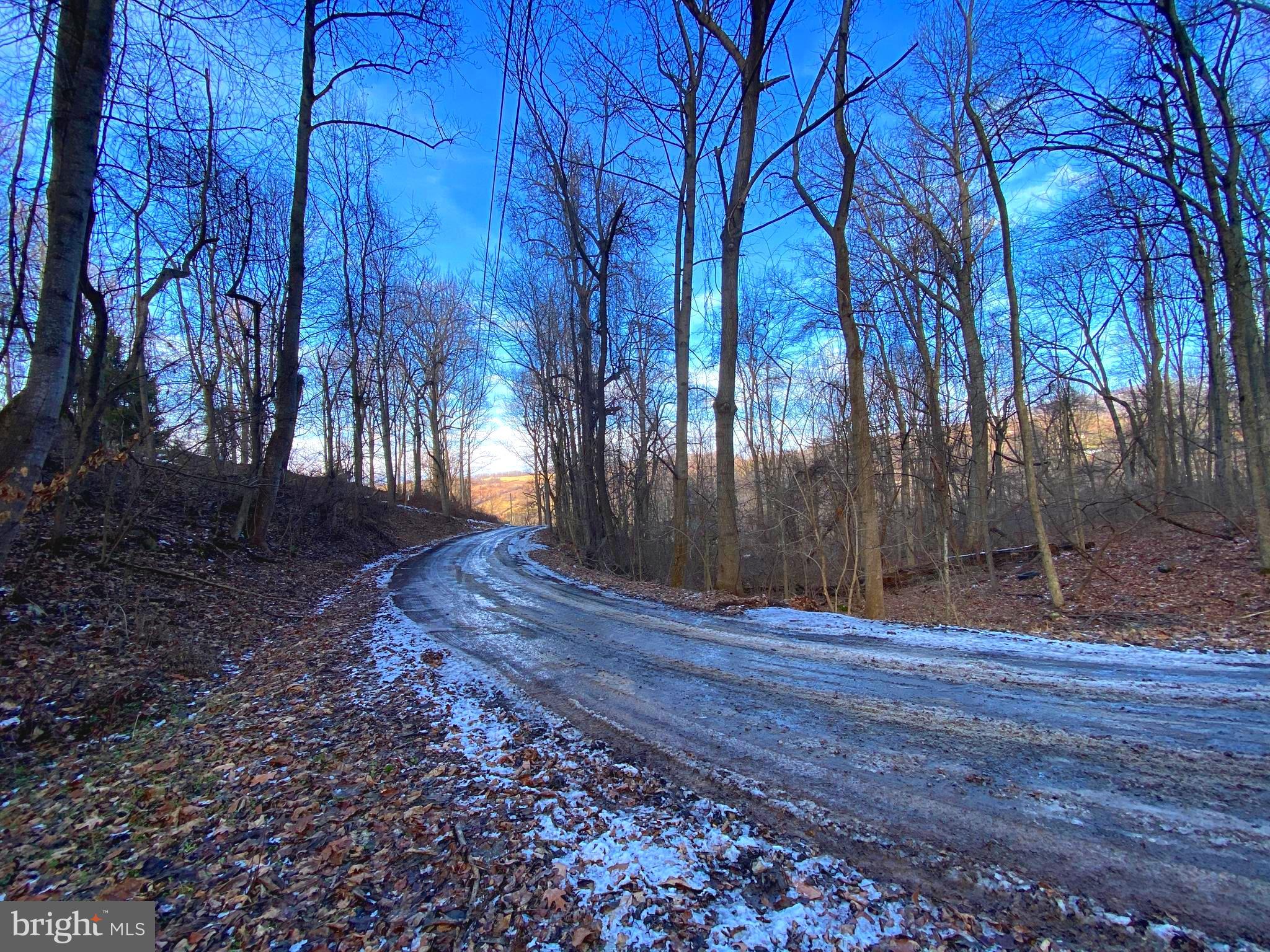 LAKE FRONT ROYAL - Land