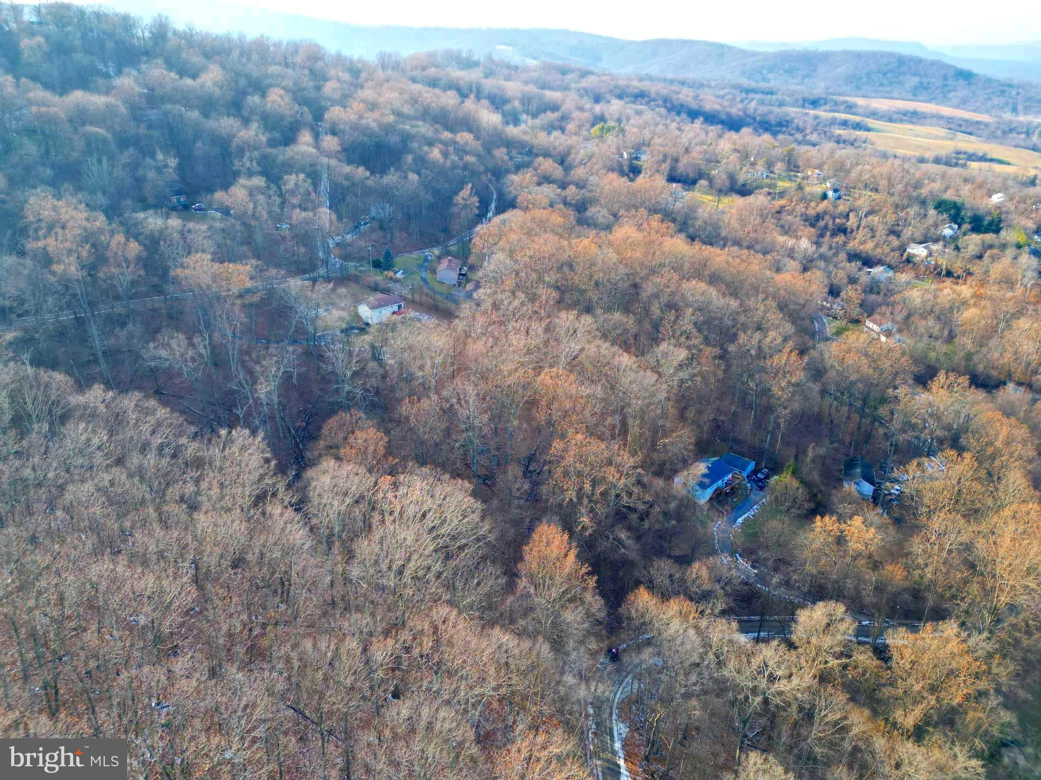 LAKE FRONT ROYAL - Land