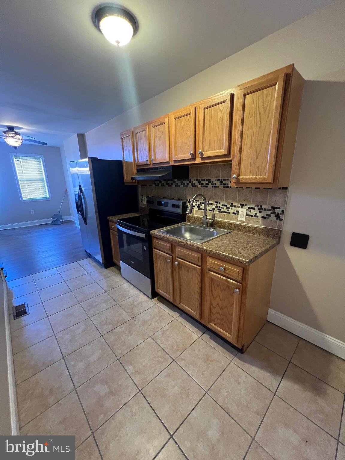 2010 E BOSTON STREET