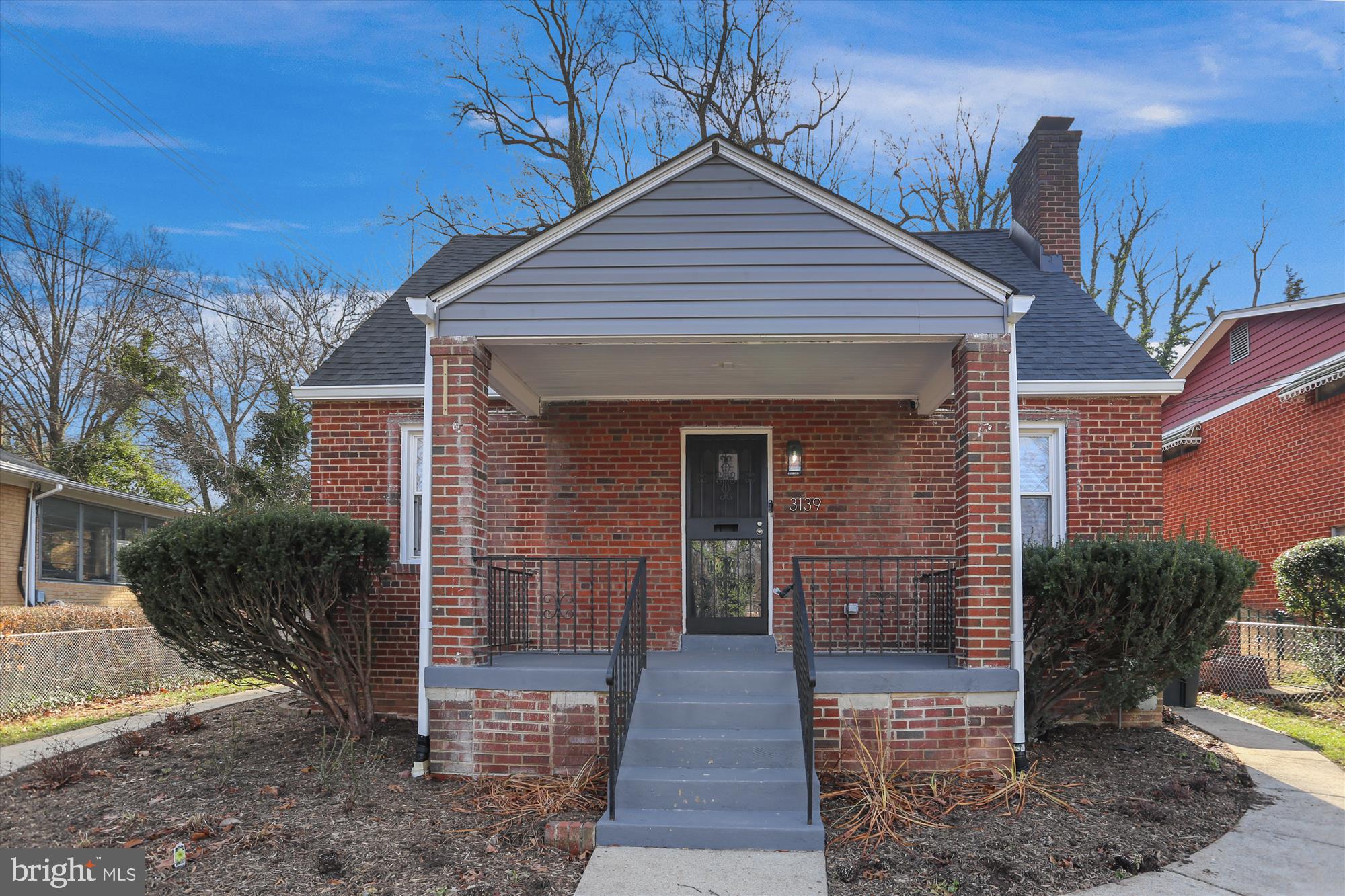 3139 M STREET SE