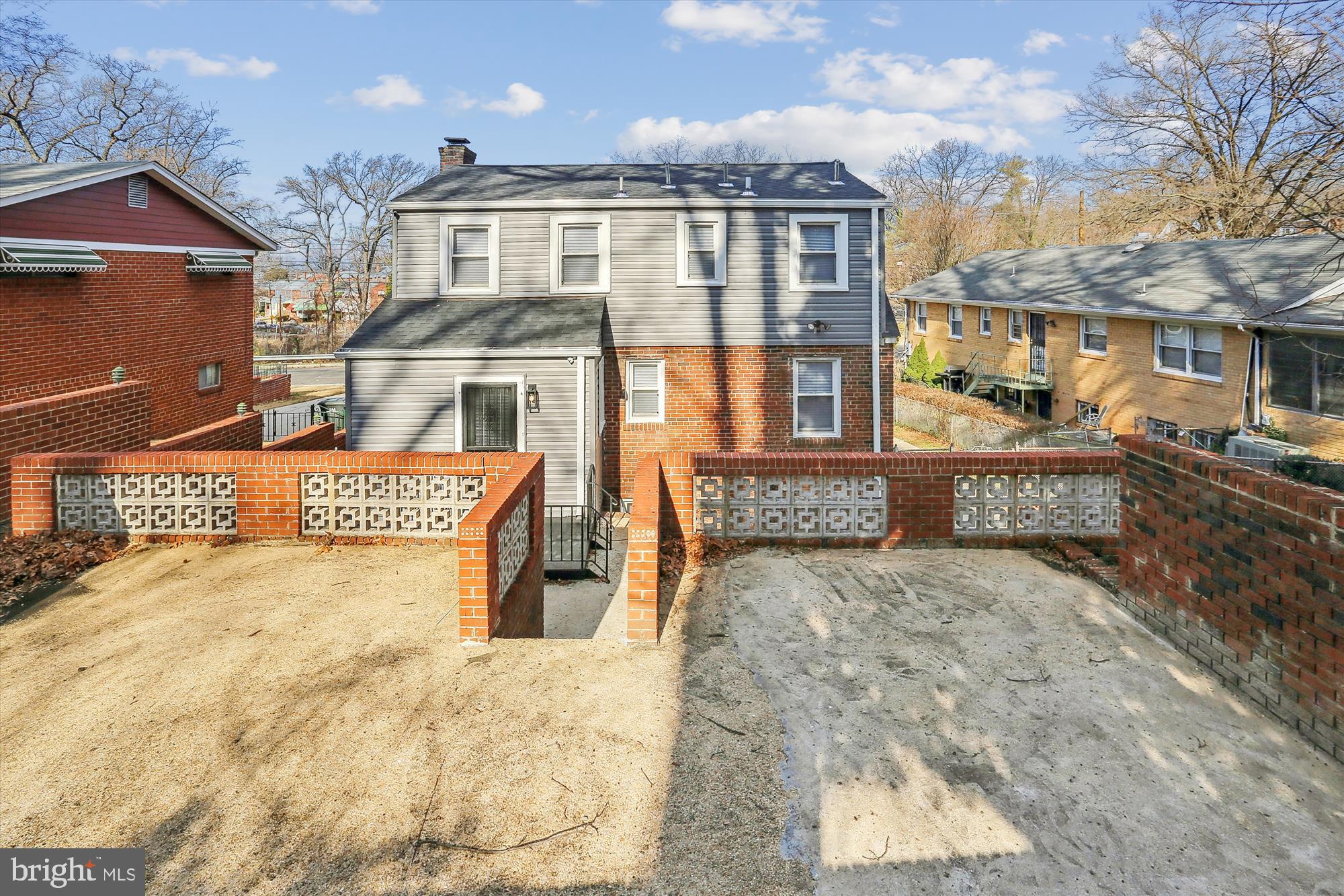 3139 M STREET SE