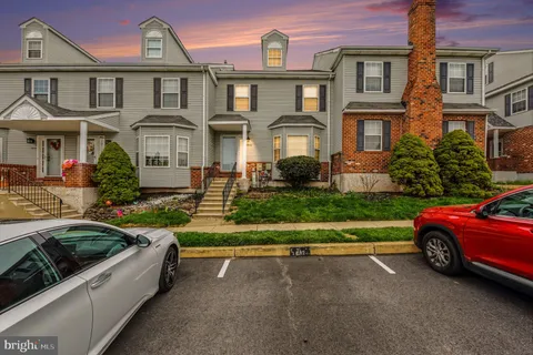1802 Harrison Court, Norristown, PA MLS: PAMC2174698