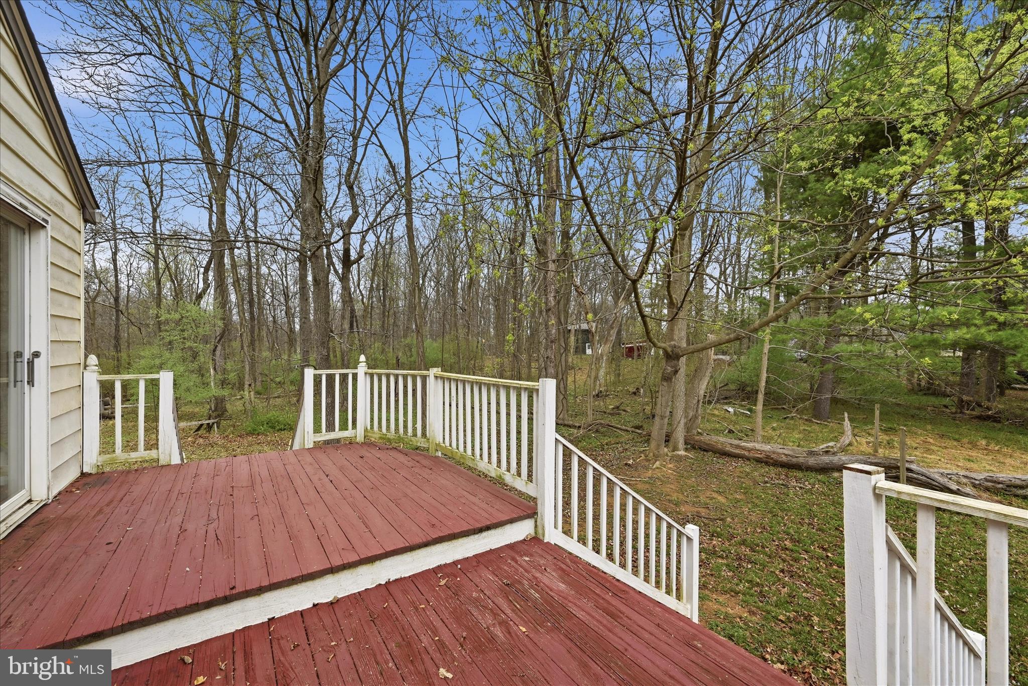 LOVETTSVILLE - Residential