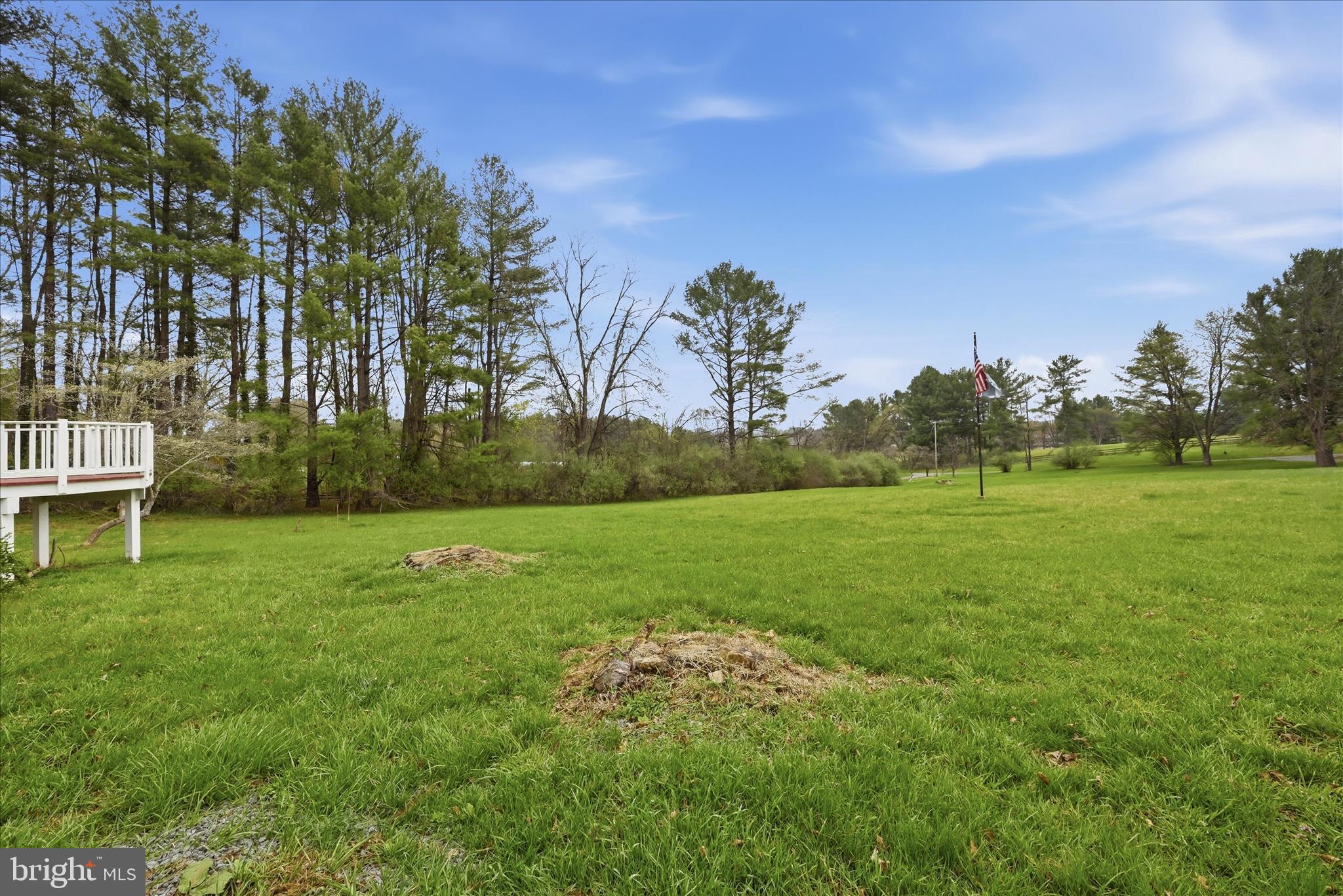 LOVETTSVILLE - Residential