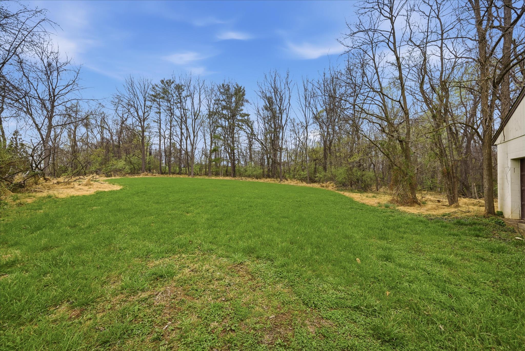 LOVETTSVILLE - Residential