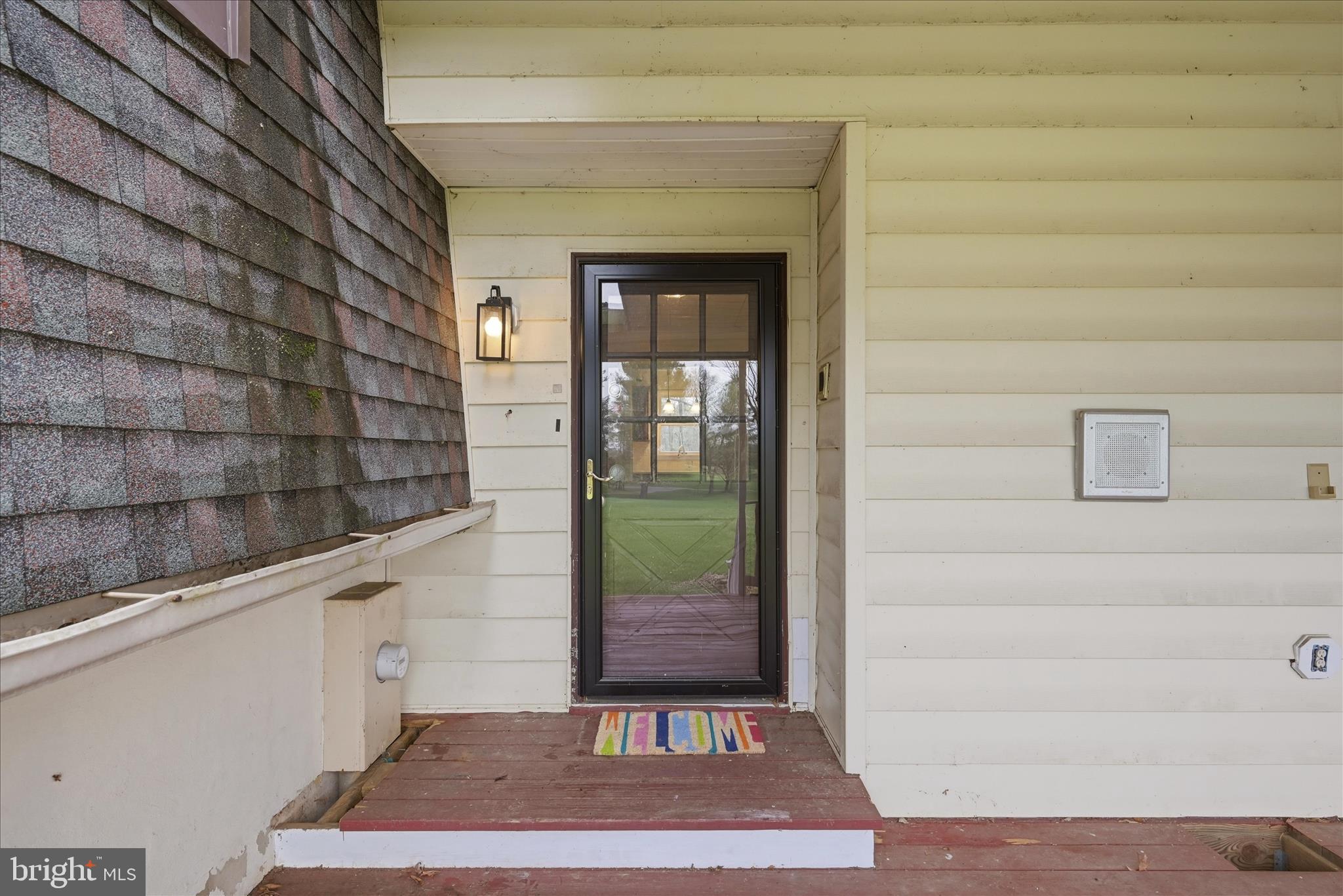 LOVETTSVILLE - Residential