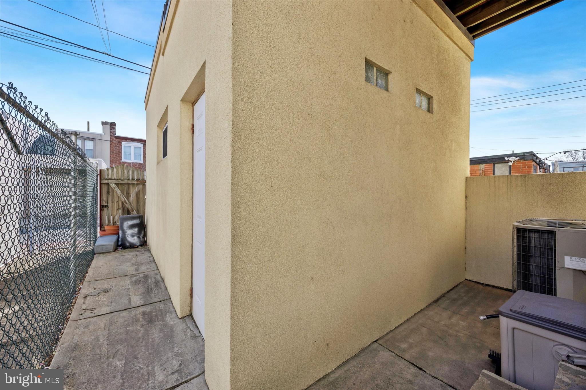 PORT RICHMOND - Residential