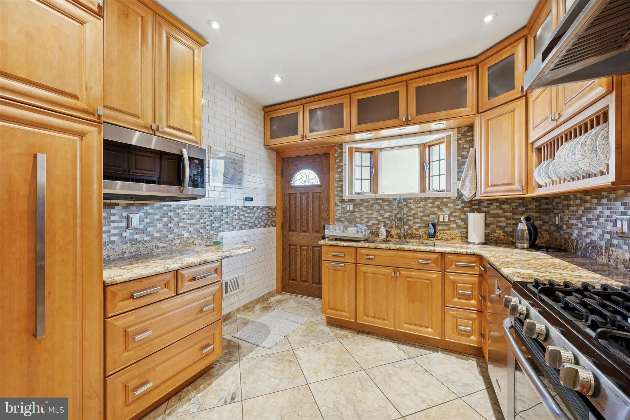 PORT RICHMOND - Residential