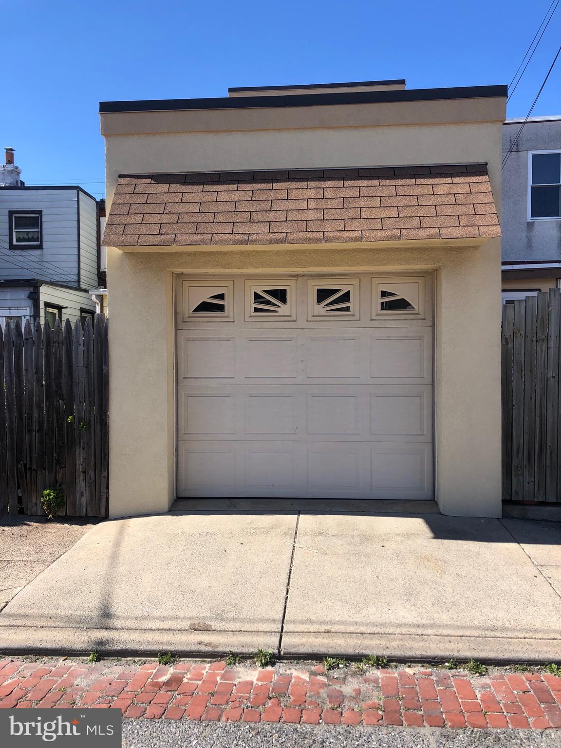 PORT RICHMOND - Residential