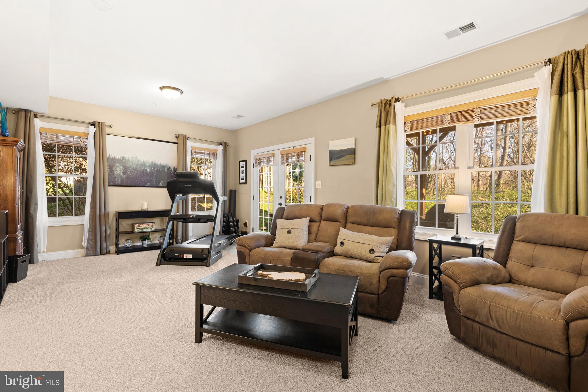 FALLSWOOD COURT - Residential