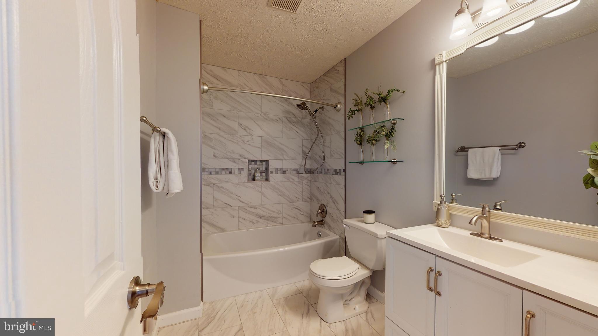 ESSEX SOUTH - Residential